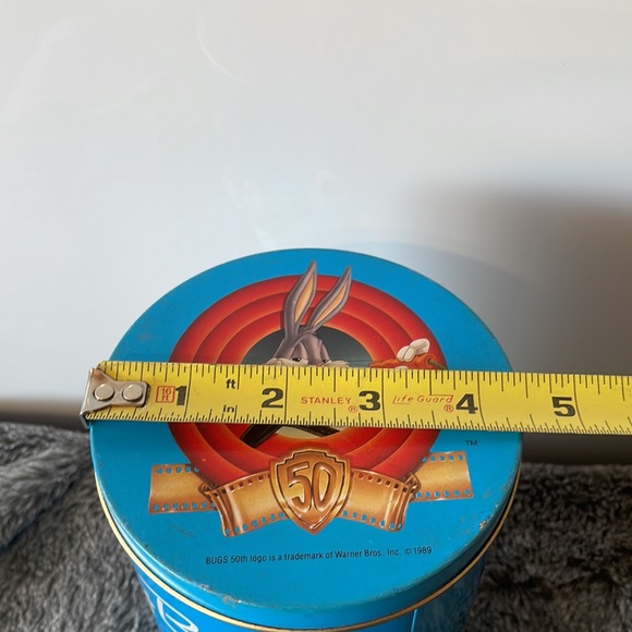 Collectible Bugs Bunny 50th Anniversary Brachs Tin (Empty) - Picture 13 of 13
